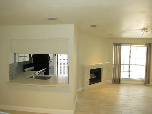 $1,700 | 5757 East University Boulevard, Unit 25A, Dallas, TX 75206