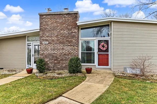 $499,900 | 17835 Maple Tree Lane, Brookfield, WI 53045