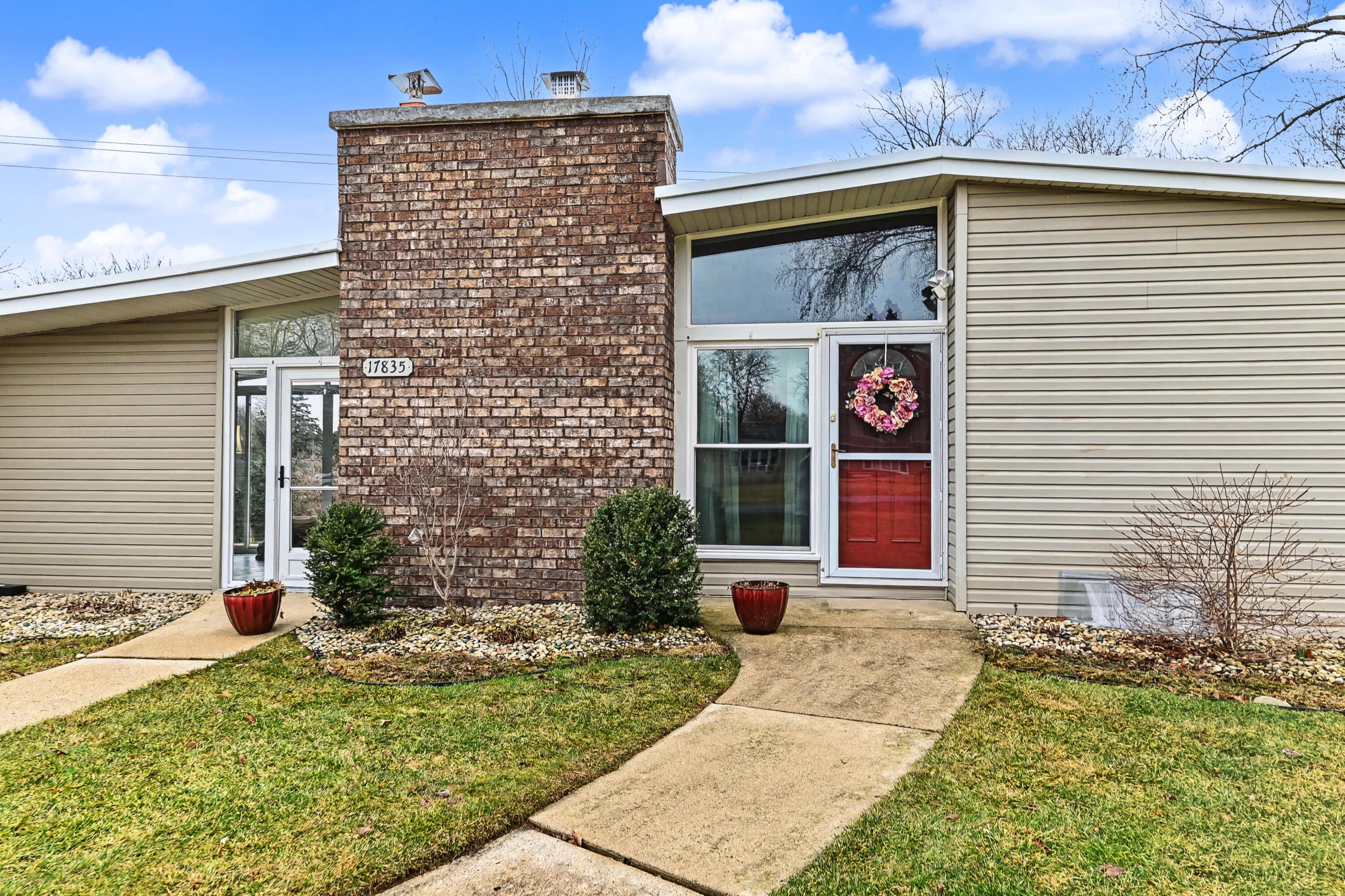 17835 Maple Tree Lane Brookfield, WI 53045 - Photo 2 of 44 12_Maple Tree Ln-7