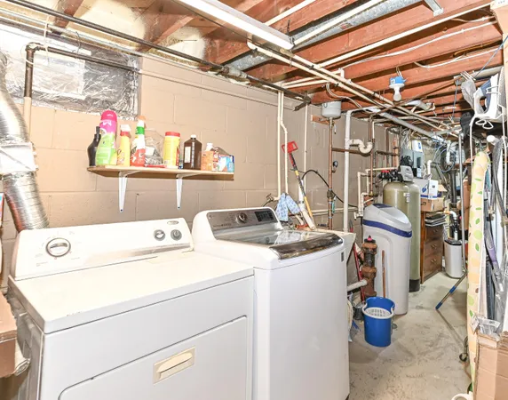 $499,900 | 17835 Maple Tree Lane, Brookfield, WI 53045