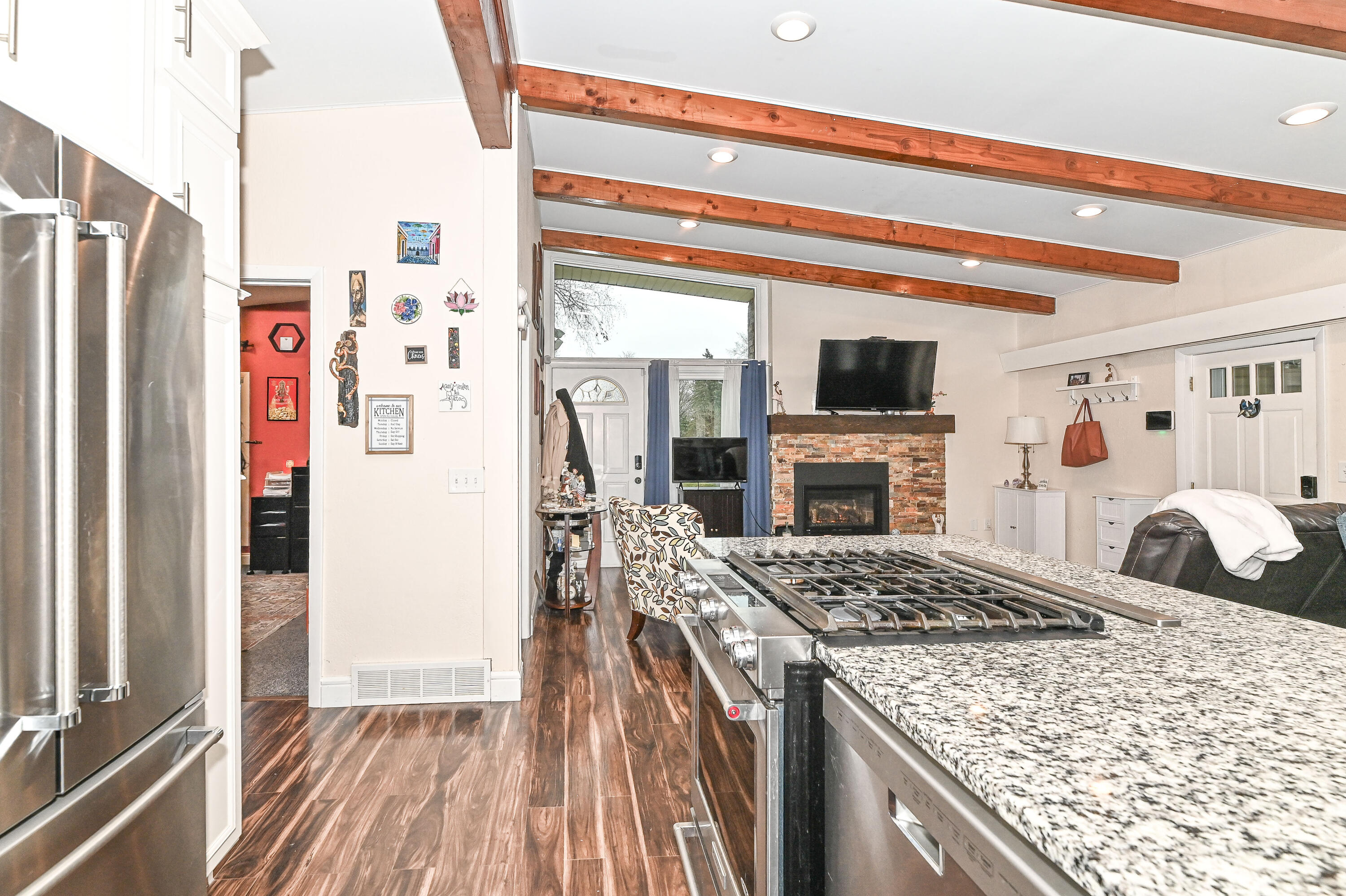 17835 Maple Tree Lane Brookfield, WI 53045 - Photo 7 of 44 Maple Tree Ln-18