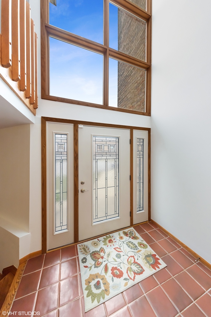 3700 Haas Avenue Riverside, IL 60546 - Photo 3 of 20
