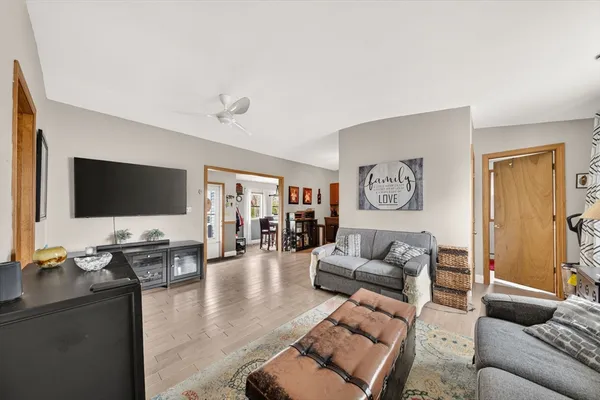 $425,000 | 20 Manhattan Avenue, Fairhaven, MA 02719