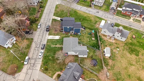 $425,000 | 20 Manhattan Avenue, Fairhaven, MA 02719