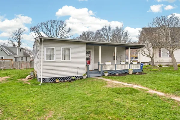 $425,000 | 20 Manhattan Avenue, Fairhaven, MA 02719
