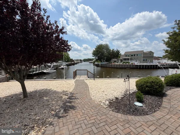 $734,900 | 799 Jane Drive, Manahawkin, NJ 08050
