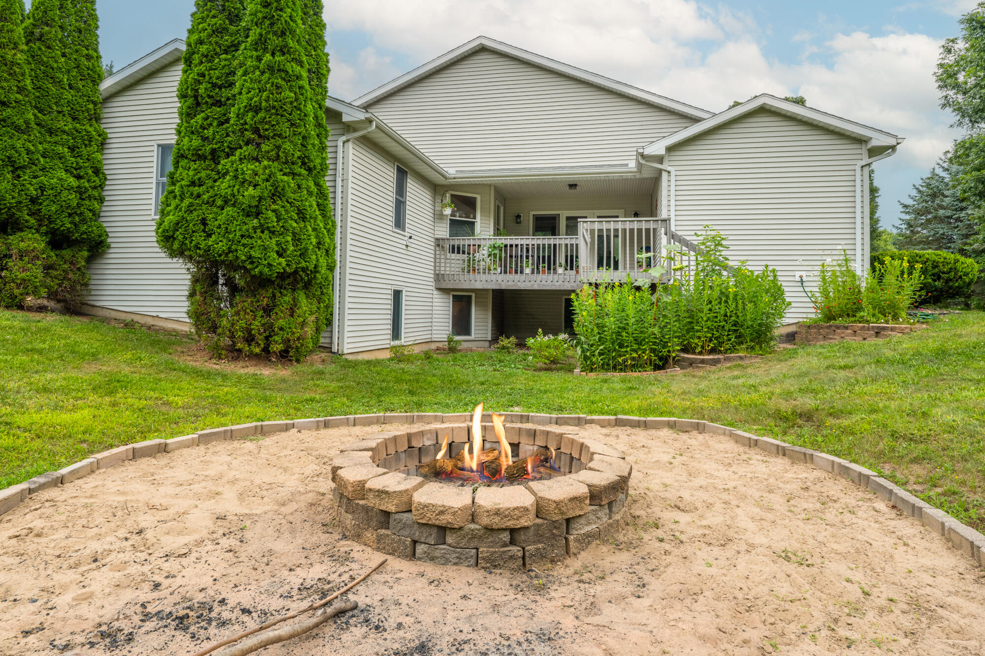 5324 Becht Road Coloma, MI 49038 - Photo 10 of 27 Backyard/Fireplace