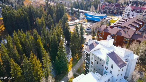 $4,695,000 | 450 East Lionshead Circle, Unit 6A, Vail, CO 81657