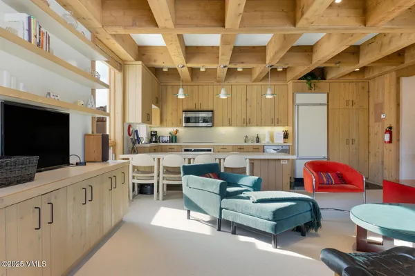 $4,695,000 | 450 East Lionshead Circle, Unit 6A, Vail, CO 81657