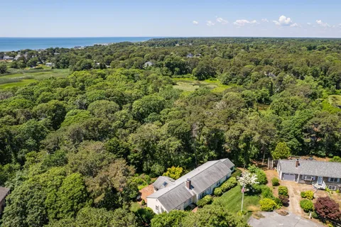 $1,100,000 | 35 Oakridge Circle, Chatham, MA 02633