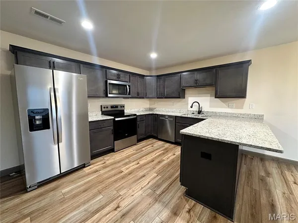 $319,000 | 3752 Kristine Drive, Pontoon Beach, IL 62040