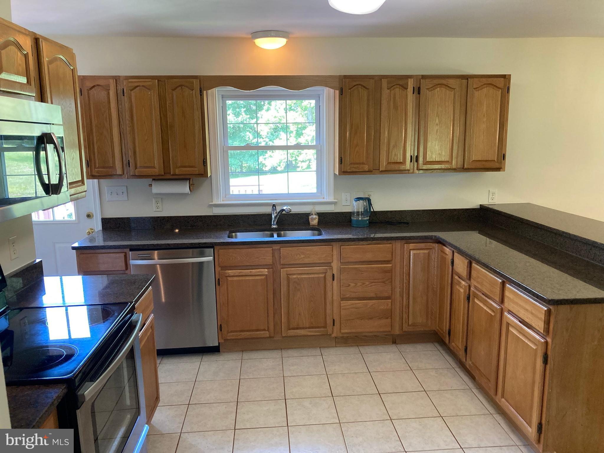 2412 Fairground Road Maidens, VA 23102 - Photo 13 of 44