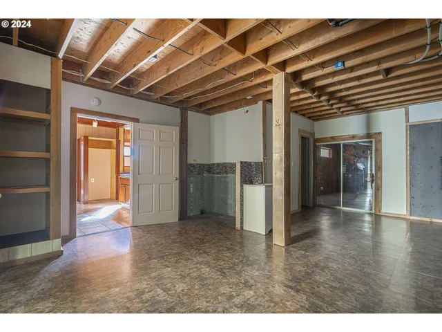 $459,900 | 44493 Highway 26, Seaside, OR 97138