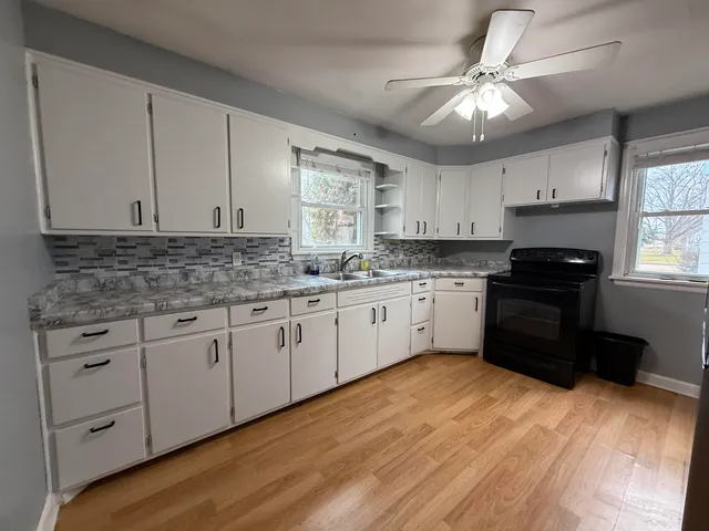 $130,000 | 421 North 16th Wisconsin Rapids, Wisconsin Rapids, WI 54494