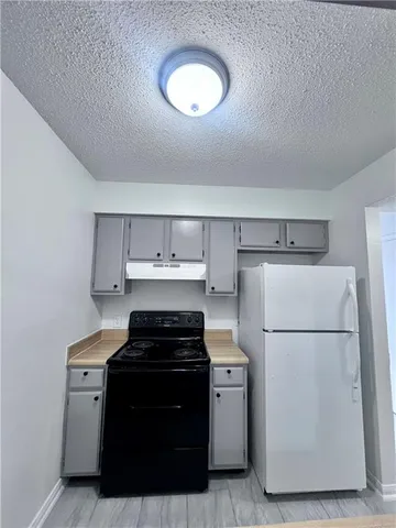 $1,200 | 103 Antibes Street East, Unit 103, Mandeville, LA 70448