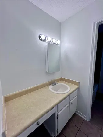 $1,200 | 103 Antibes Street East, Unit 103, Mandeville, LA 70448