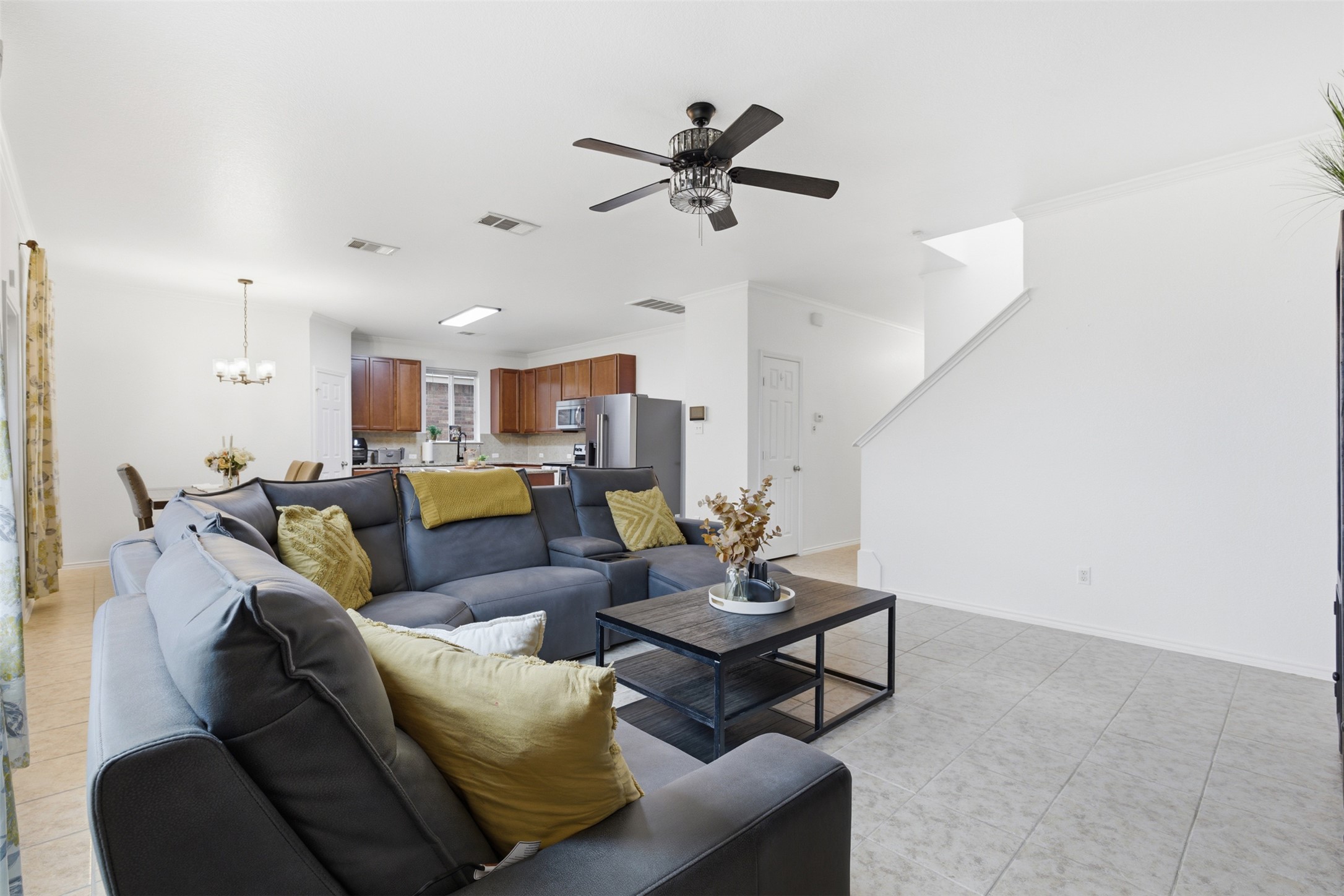 101 Magpie Goose Lane Leander, TX 78641 - Photo 5 of 29 a living room with furniture