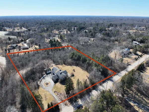 $1,125,000 | 705 West Bradley Road, River Hills, WI 53217