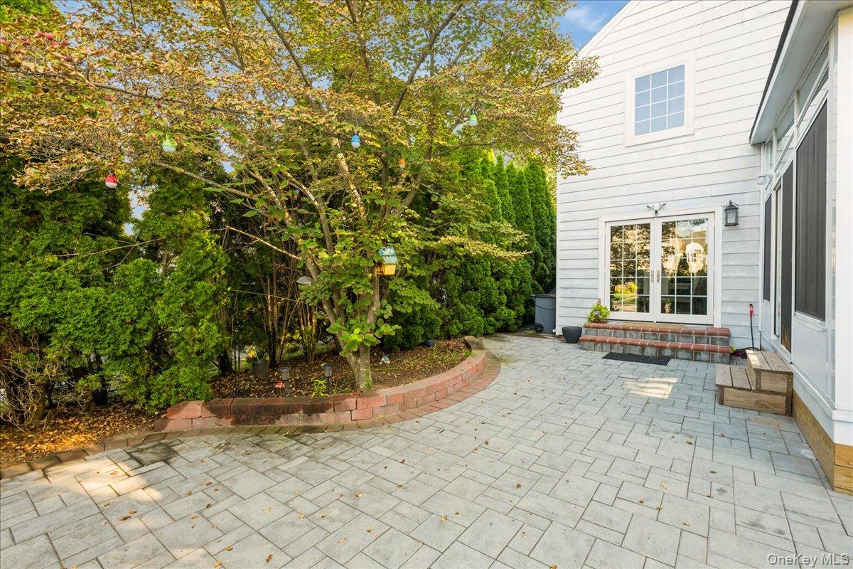 210 Clinton Road Garden City, NY 11530 - Photo 30 of 31