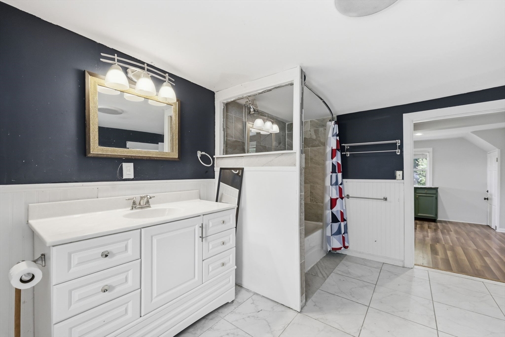 70 Milton Street Springfield, MA 01151 - Photo 21 of 37