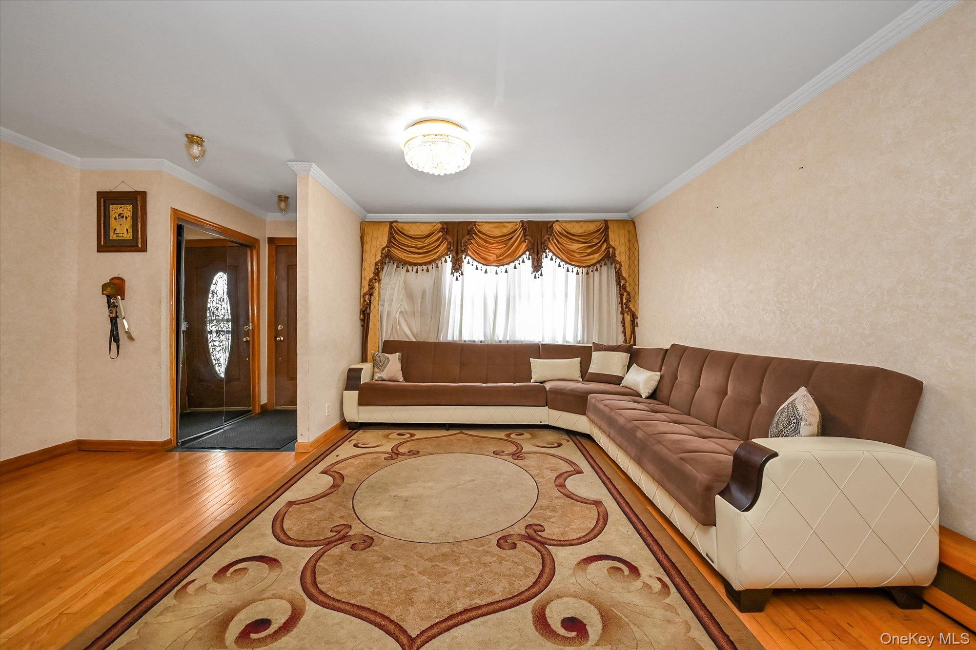 150-52 76th Road Queens, NY 11367 - Photo 3 of 21