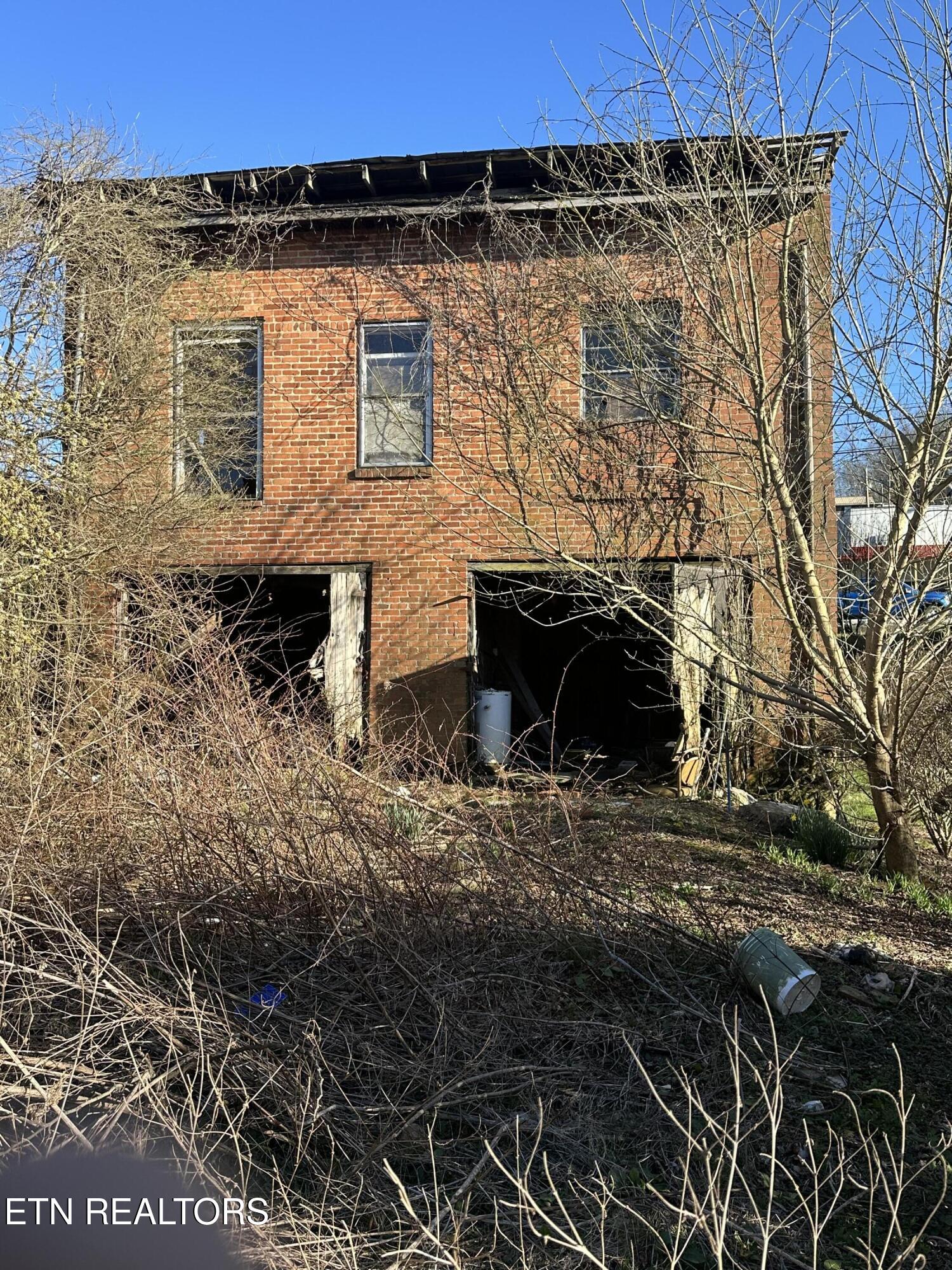 6069 Dr Thomas Walker Road Rose Hill, VA 24281 - Photo 3 of 3 IMG_4904