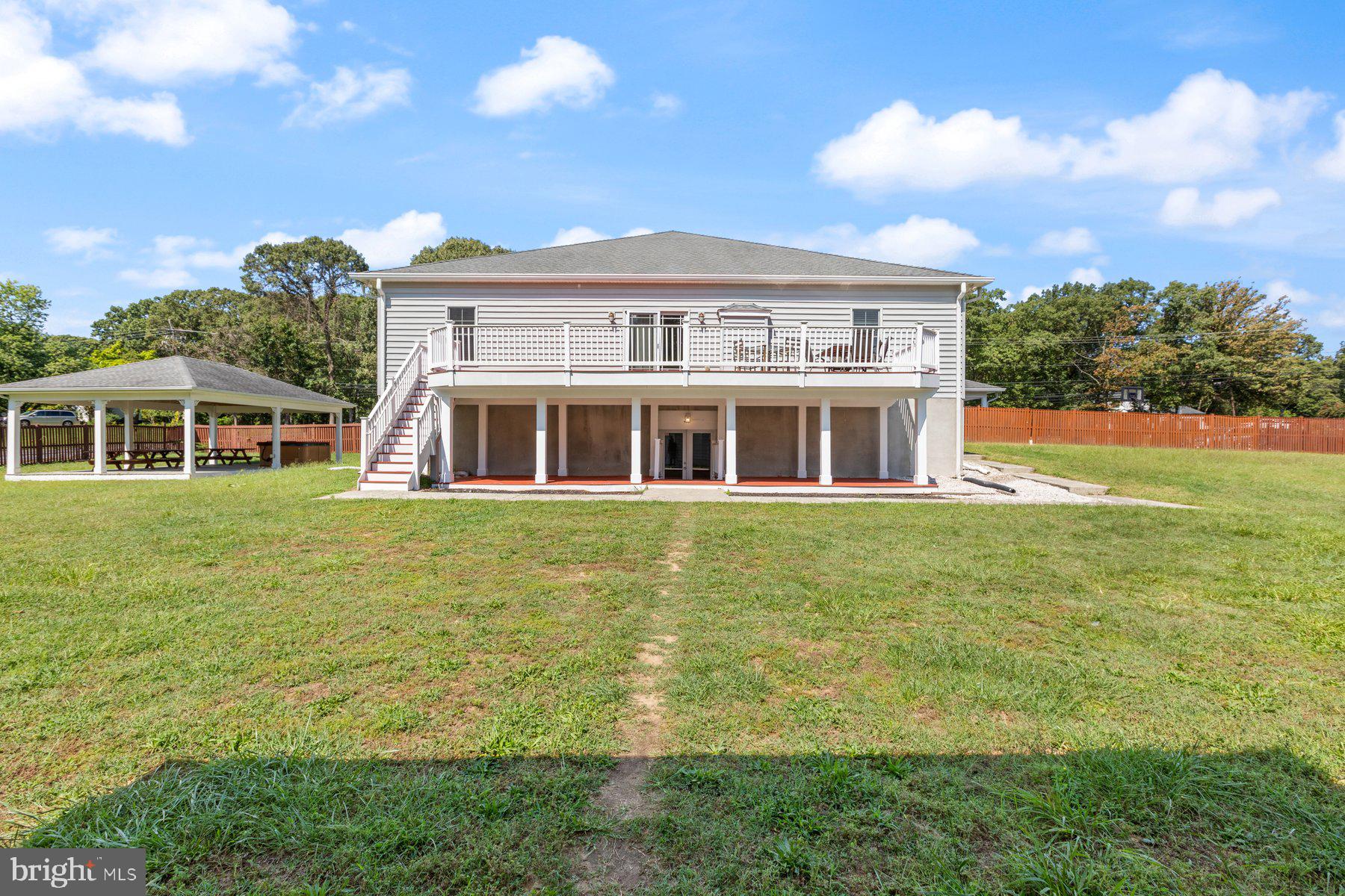 61 Magothy Beach Road Pasadena, MD 21122 - Photo 2 of 63 Back of the home