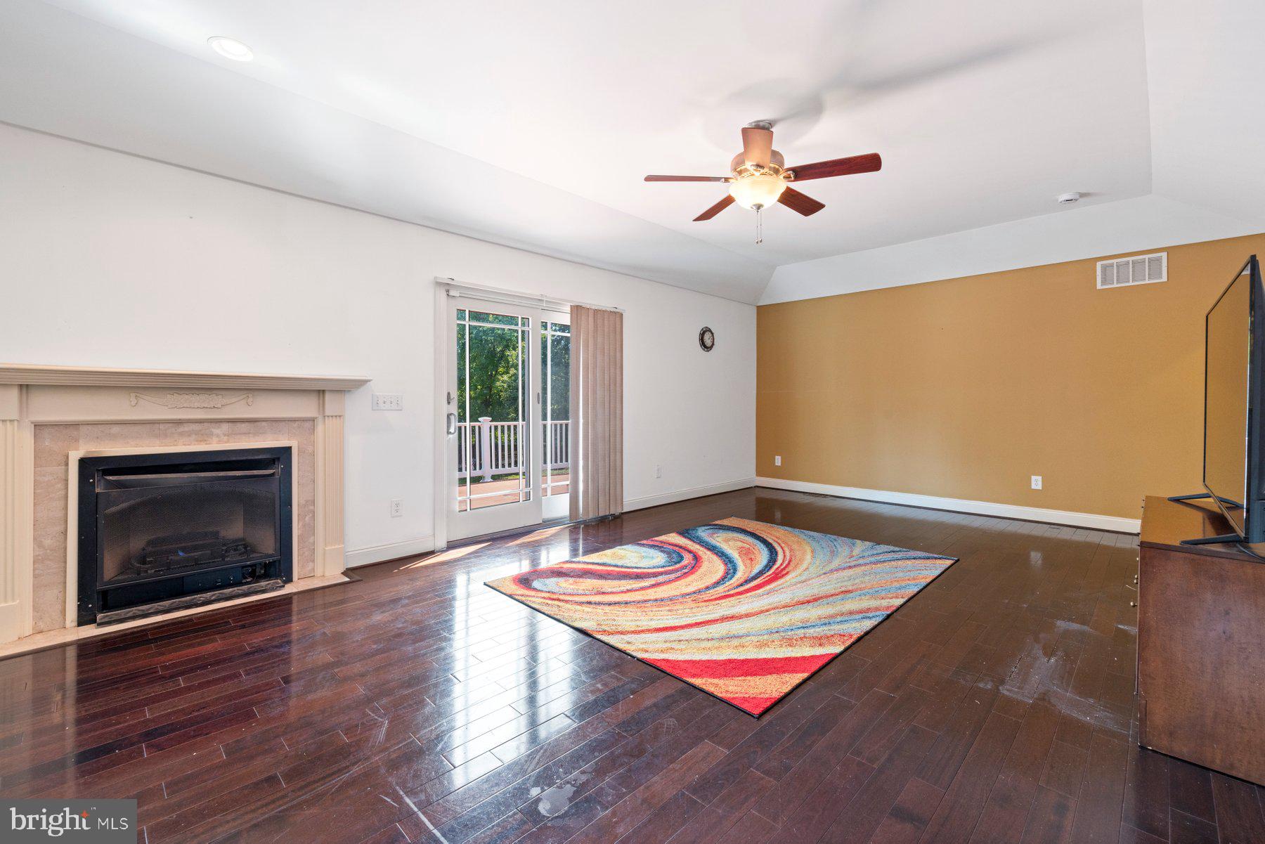 61 Magothy Beach Road Pasadena, MD 21122 - Photo 24 of 63 Sliding doors to porch