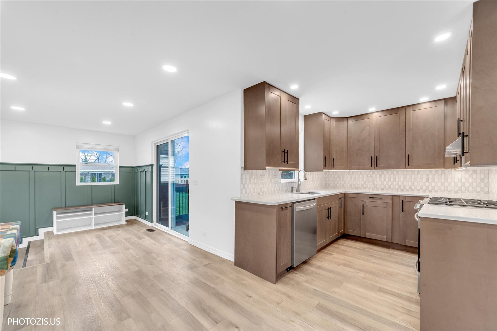 152 Pearl Street Cary, IL 60013 - Photo 4 of 26