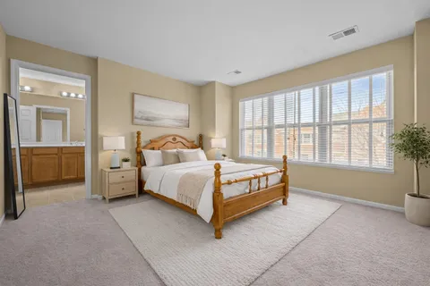 $490,000 | 702 Keystone Lane, Vernon Hills, IL 60061