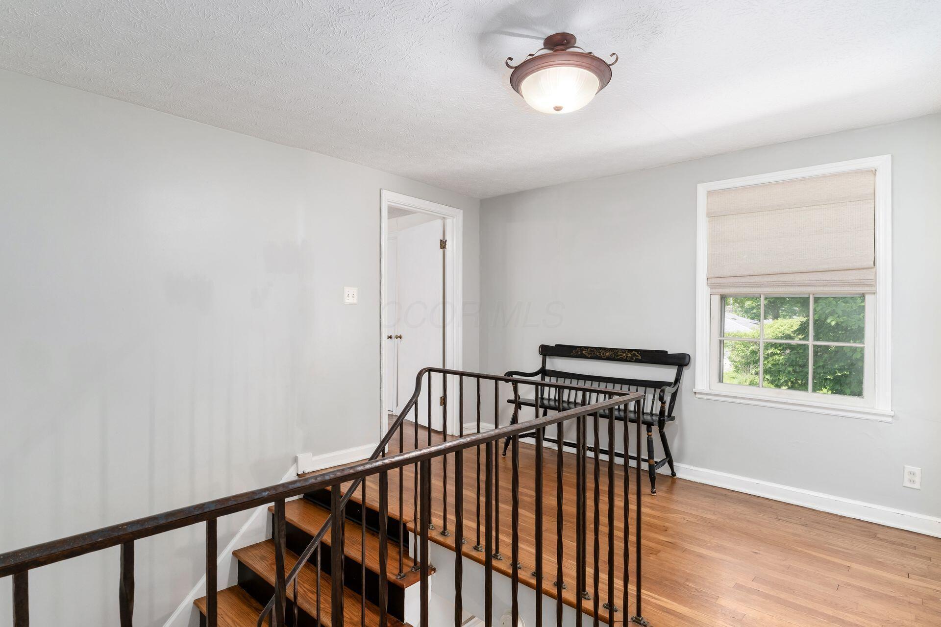 128 South Kellner Road Columbus, OH 43209 - Photo 27 of 53 2nd Floor Landing - 10'6" x 6'4"