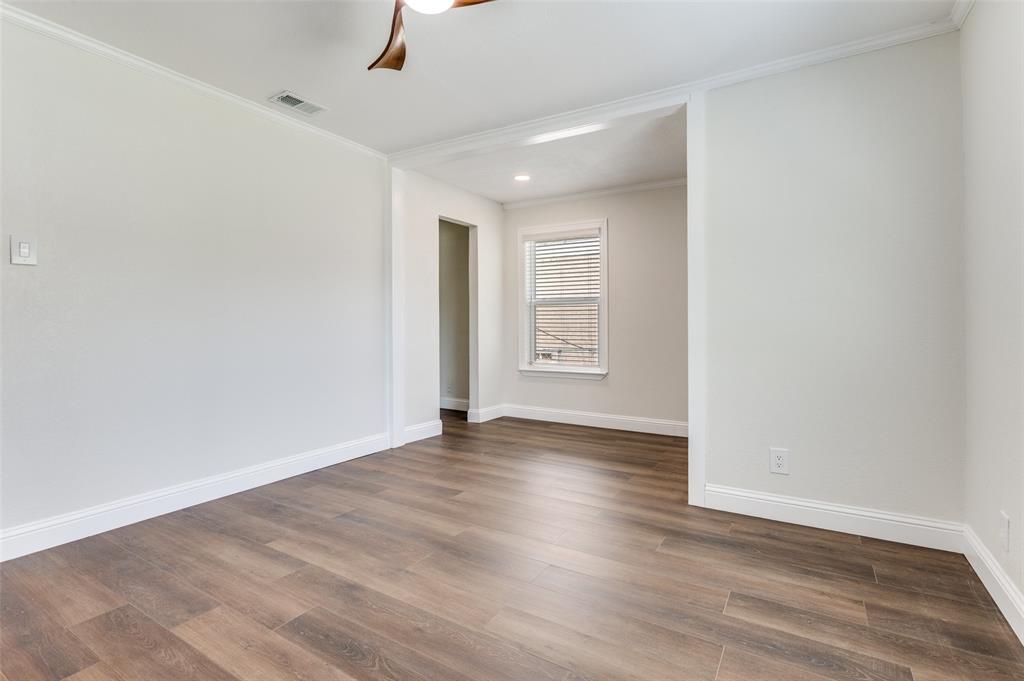 711 Winston Street Dallas, TX 75208 - Photo 9 of 12