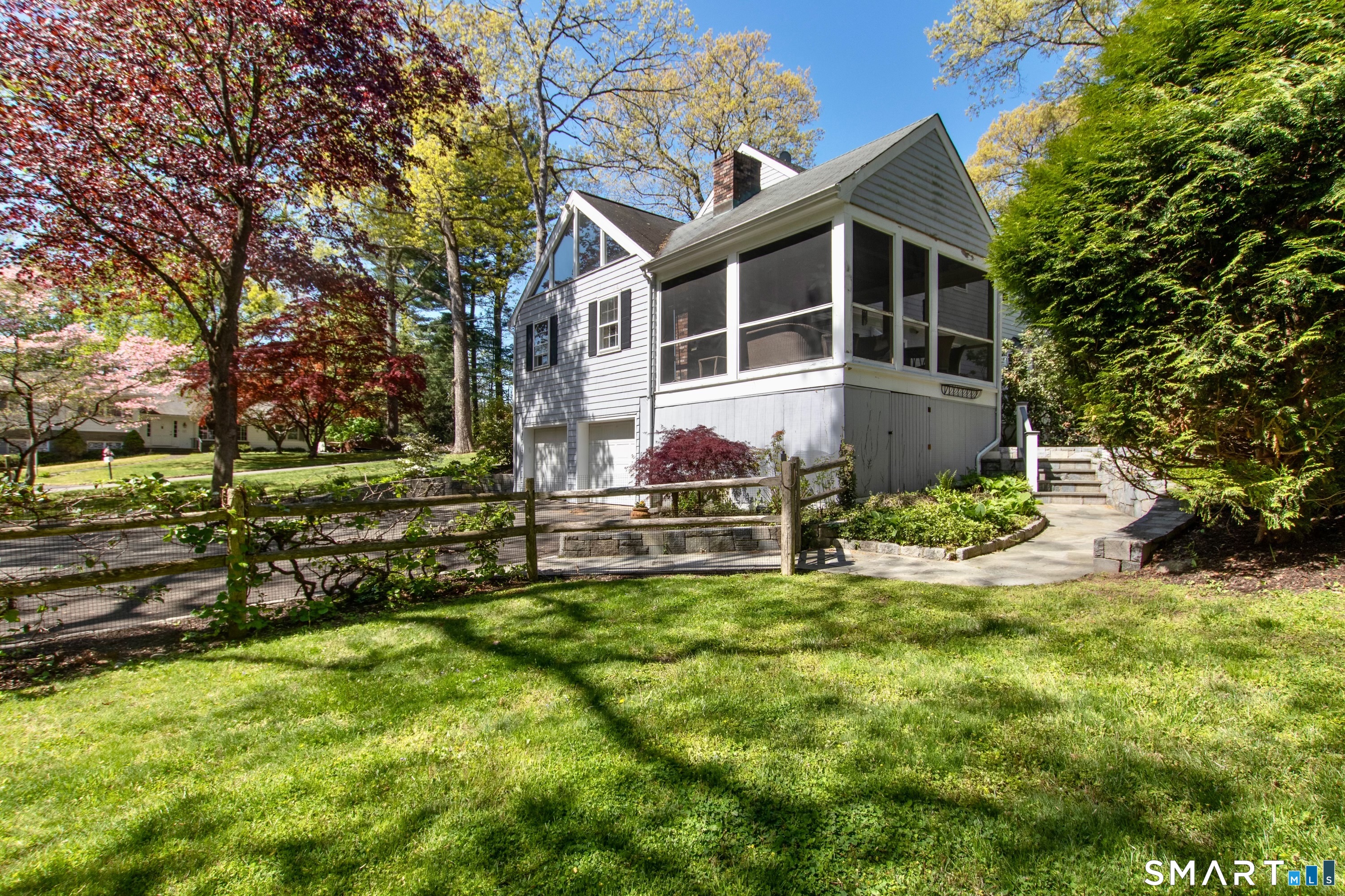 11 Inwood Road Norwalk, CT 06850 - Photo 4 of 29