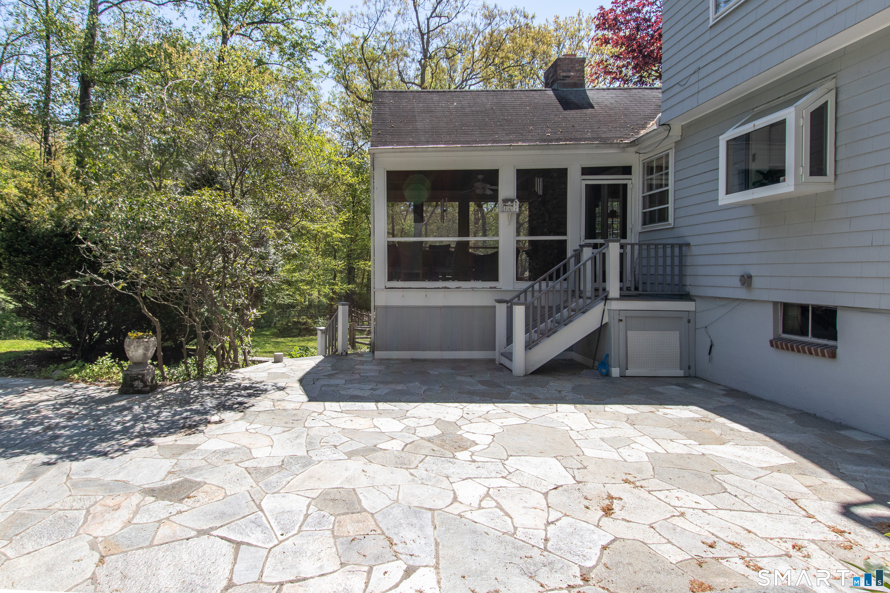 11 Inwood Road Norwalk, CT 06850 - Photo 6 of 29