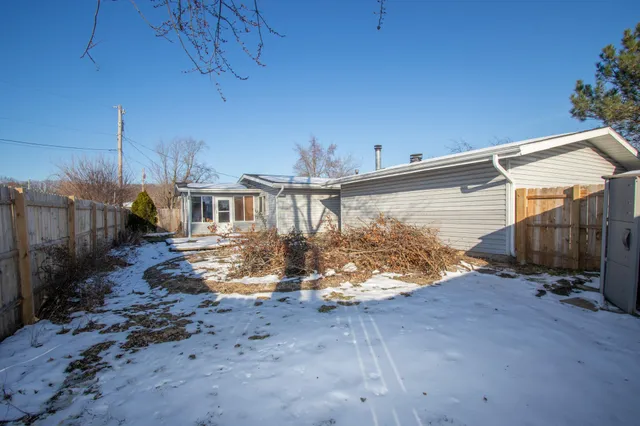 $245,000 | 536 Riviera Road, Valparaiso, IN 46385