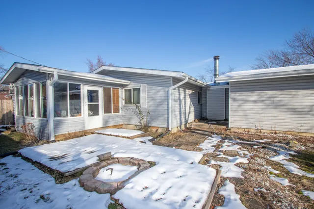 $245,000 | 536 Riviera Road, Valparaiso, IN 46385