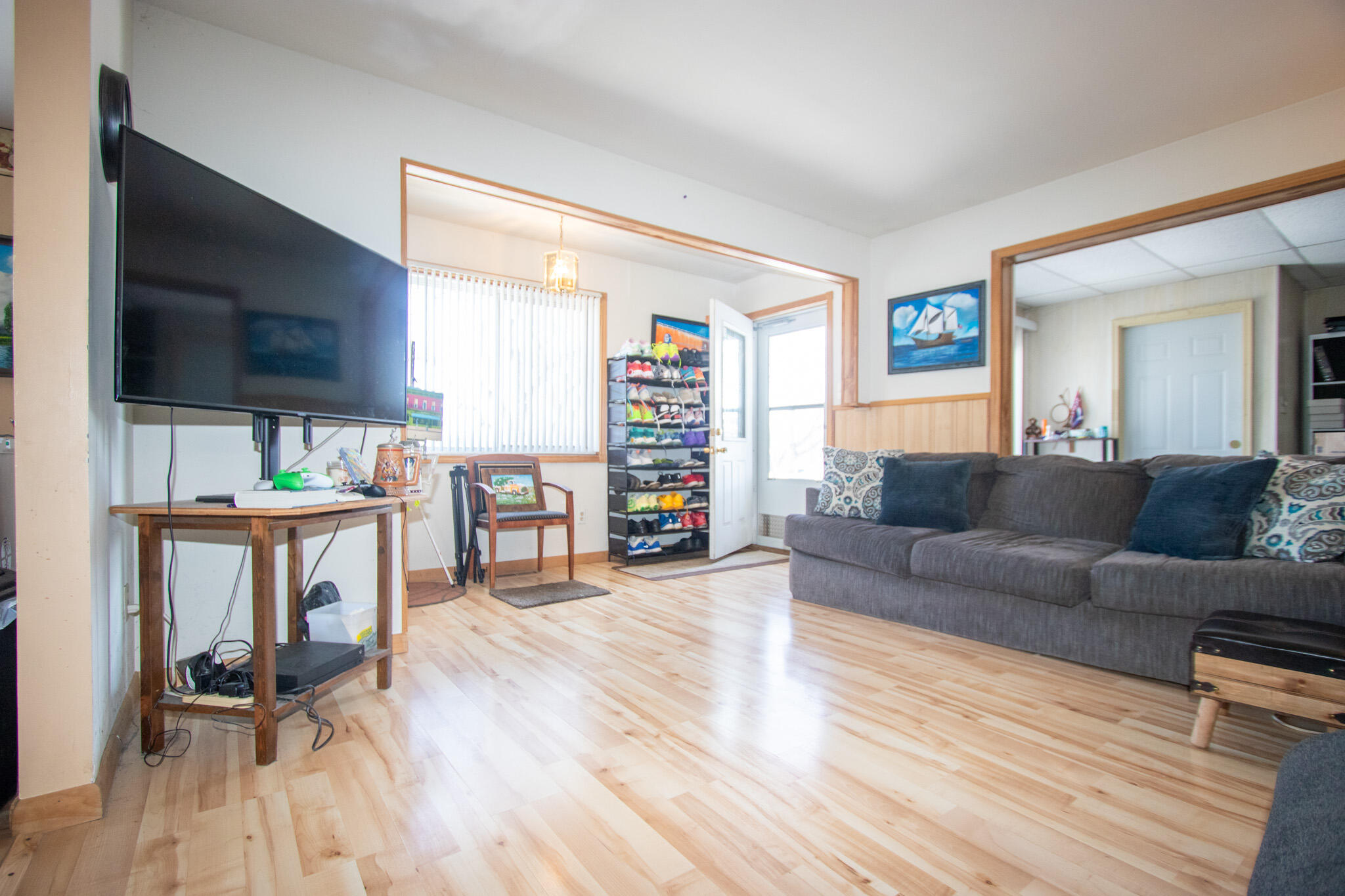 536 Riviera Road Valparaiso, IN 46385 - Photo 3 of 27 2048x1365