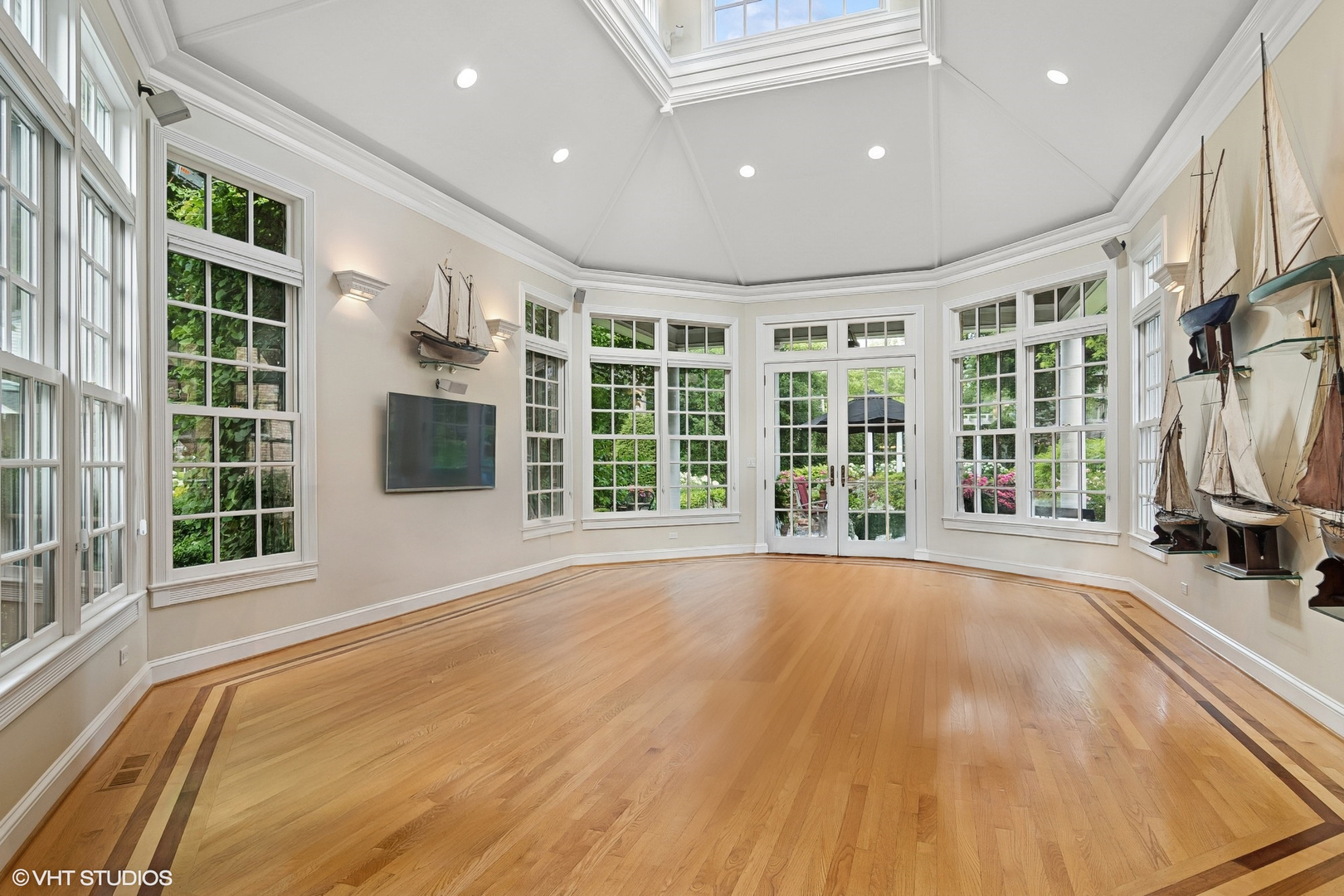 500 Mayfair Road Arlington Heights, IL 60005 - Photo 16 of 33 Gallery Image 16