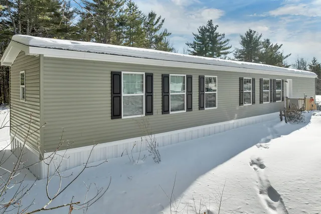 $325,000 | 101 Thurley Road, Ossipee, NH 03814