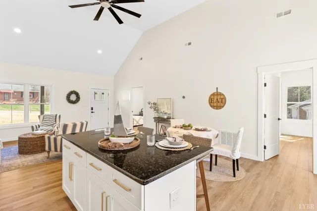 $319,900 | 1 Hickory Cove Lane, Moneta, VA 24121