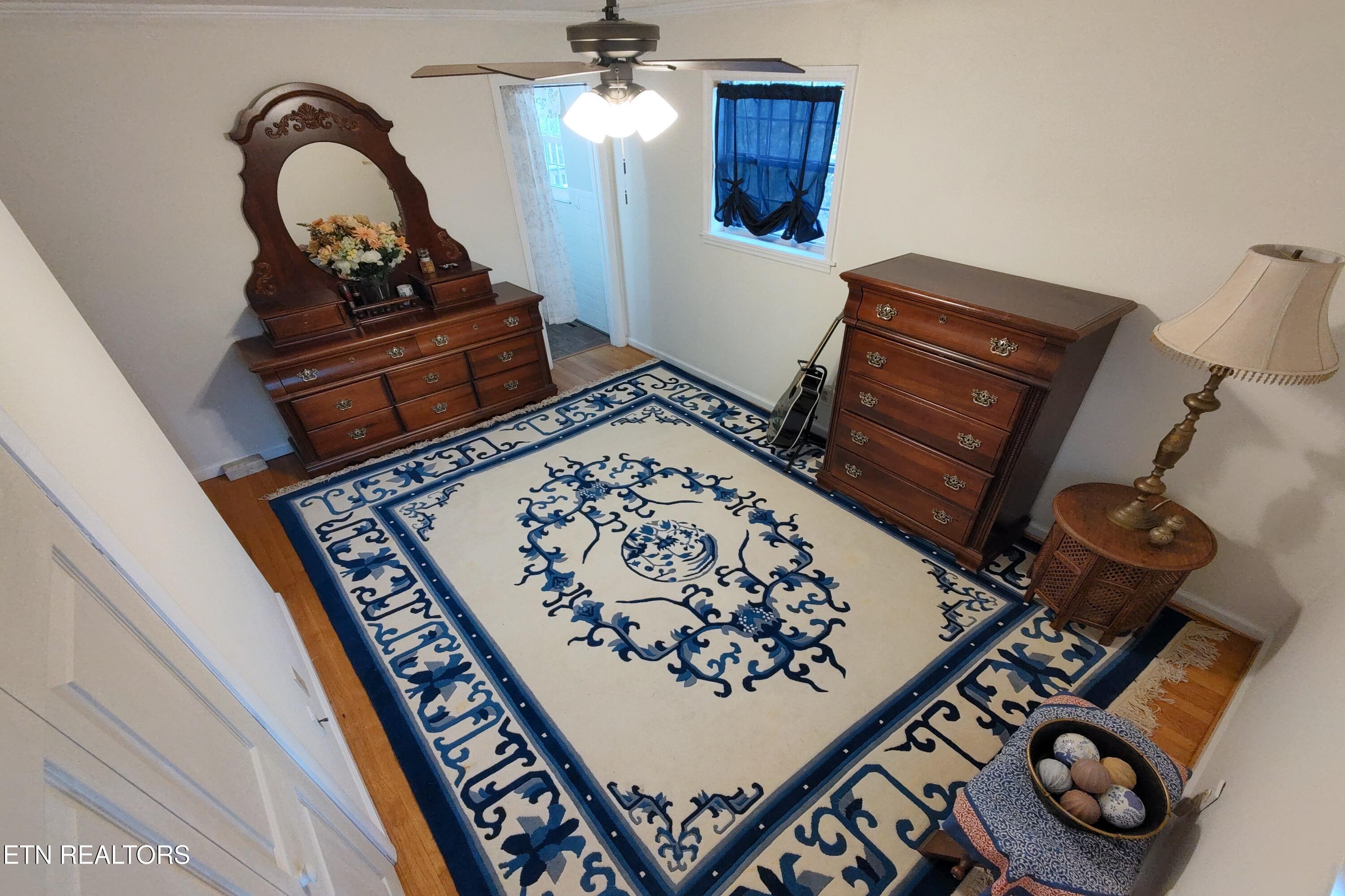 725 Robertsville Road Oak Ridge, TN 37830 - Photo 16 of 35 Primary Bedroom Main lvl