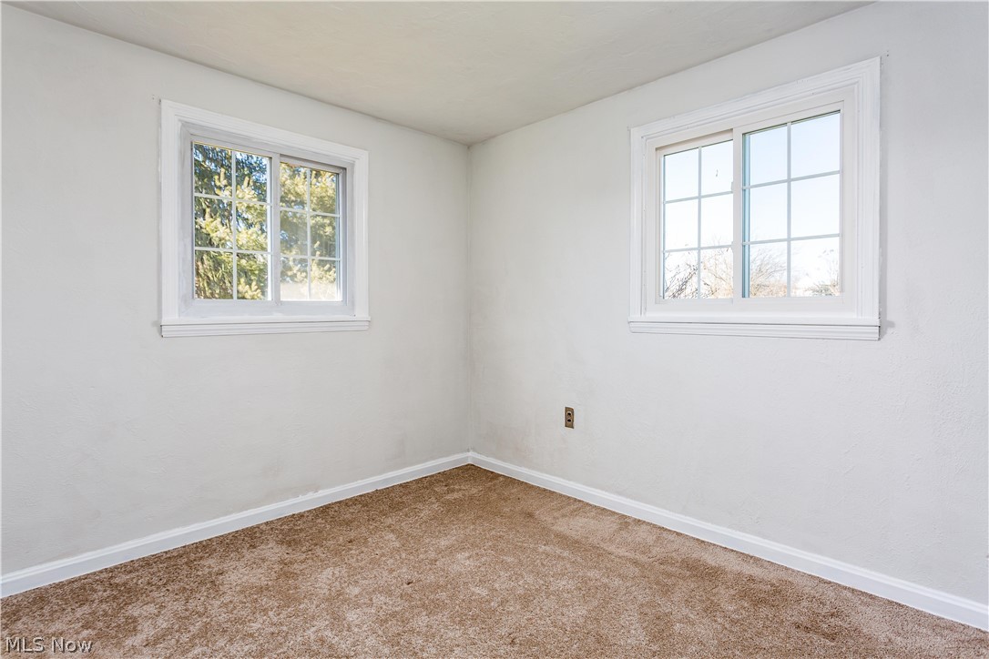 7402 Race Road North Ridgeville, OH 44039 - Photo 24 of 35