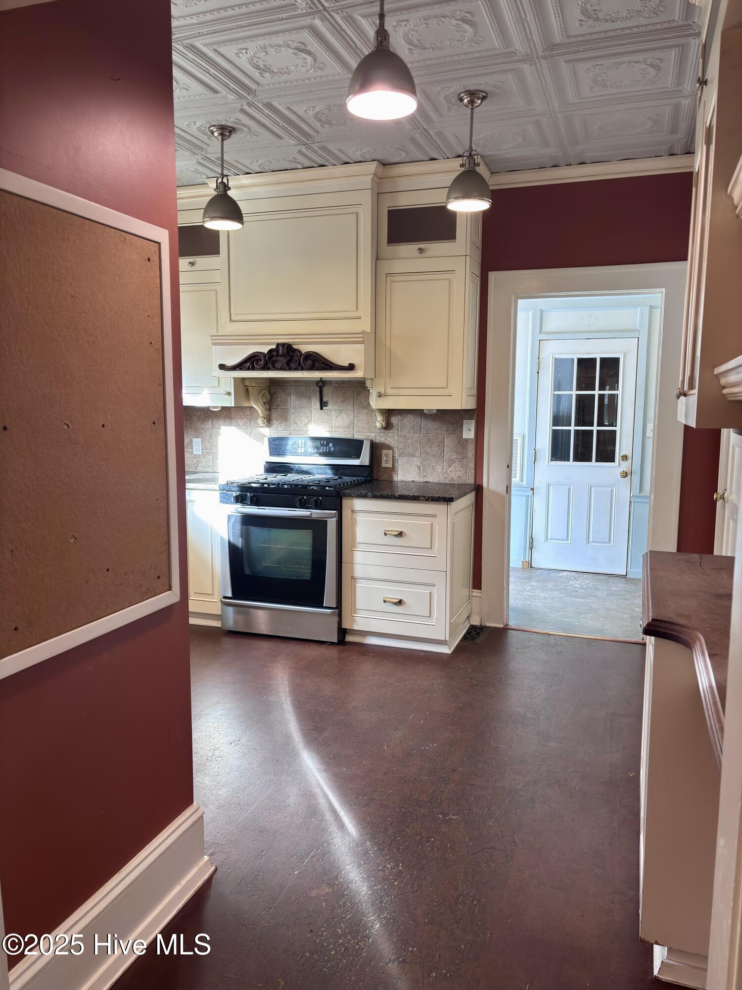 300 West Main Street Murfreesboro, NC 27855 - Photo 45 of 97 Kitchen