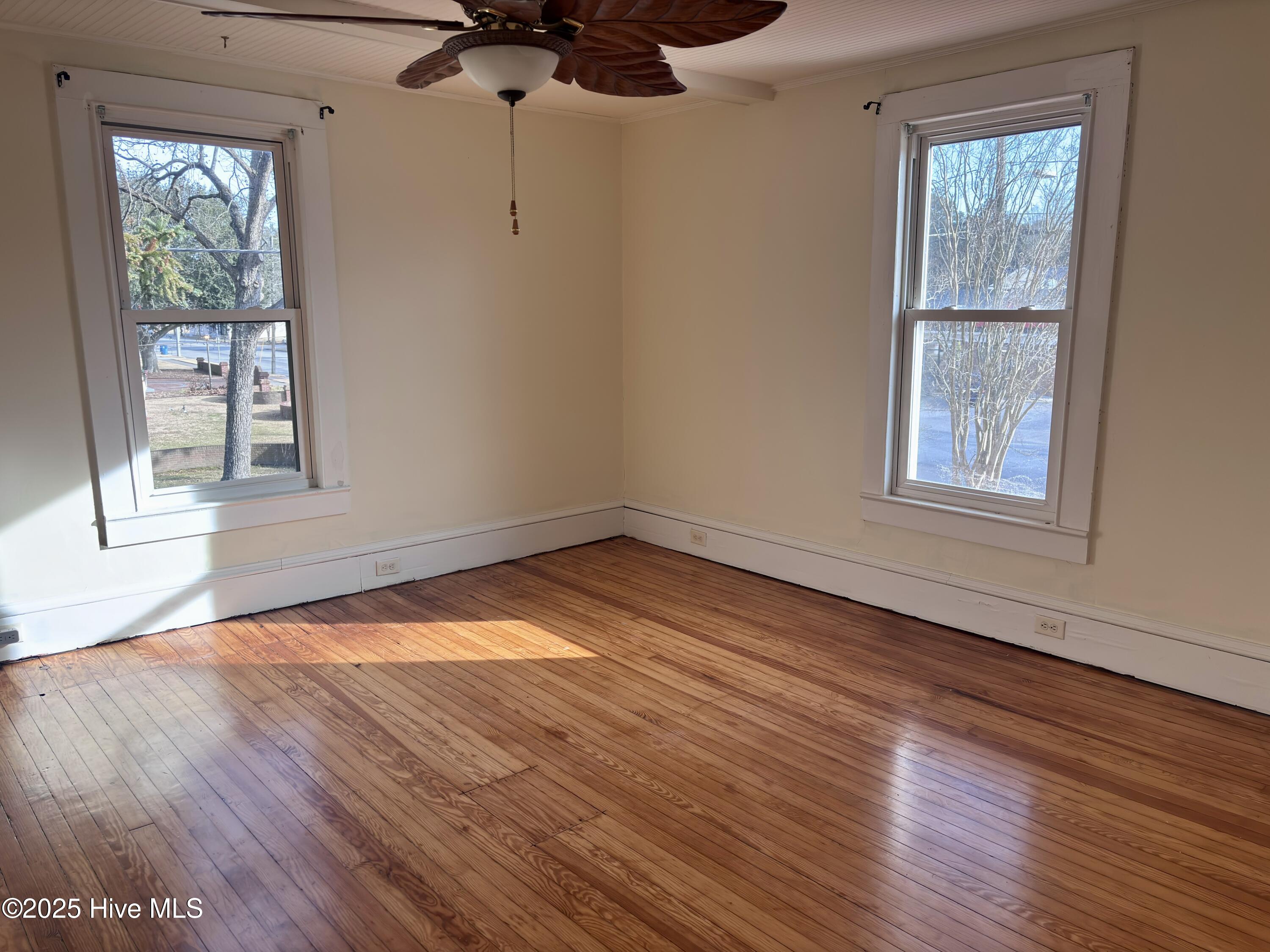 300 West Main Street Murfreesboro, NC 27855 - Photo 60 of 97 Bedroom 3