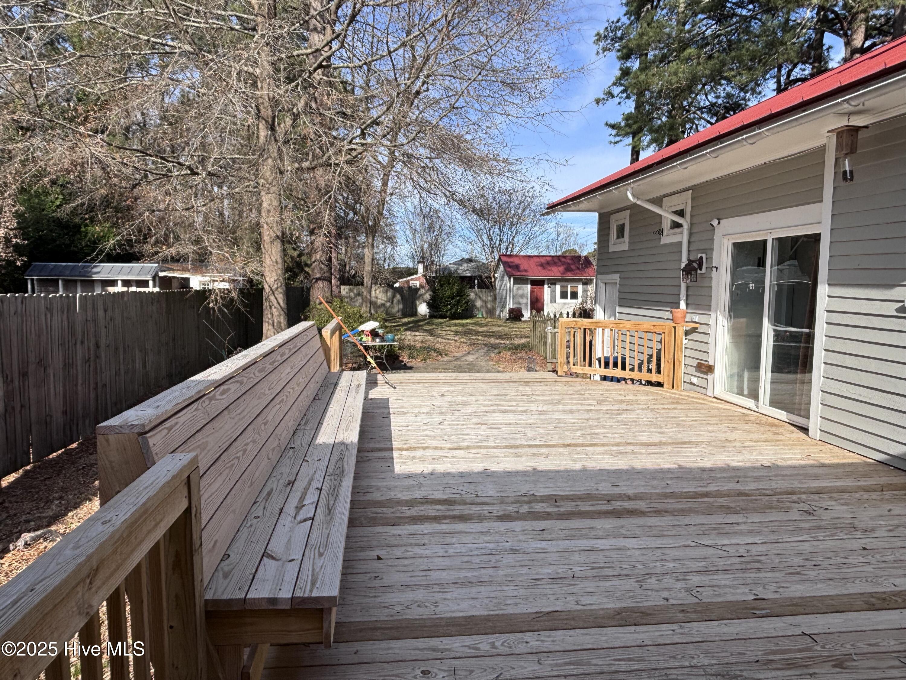 300 West Main Street Murfreesboro, NC 27855 - Photo 78 of 97 Deck