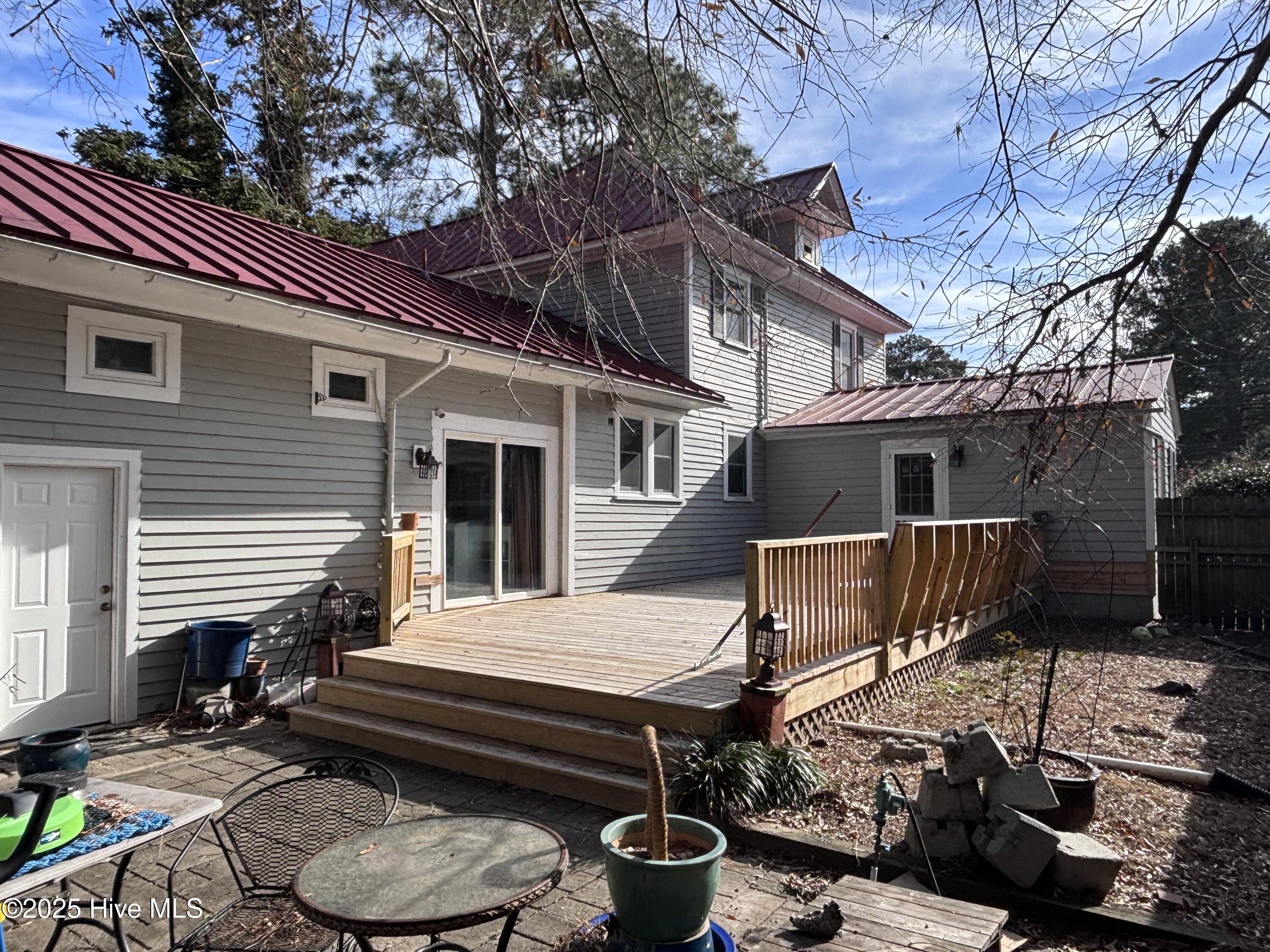 300 West Main Street Murfreesboro, NC 27855 - Photo 79 of 97 Deck