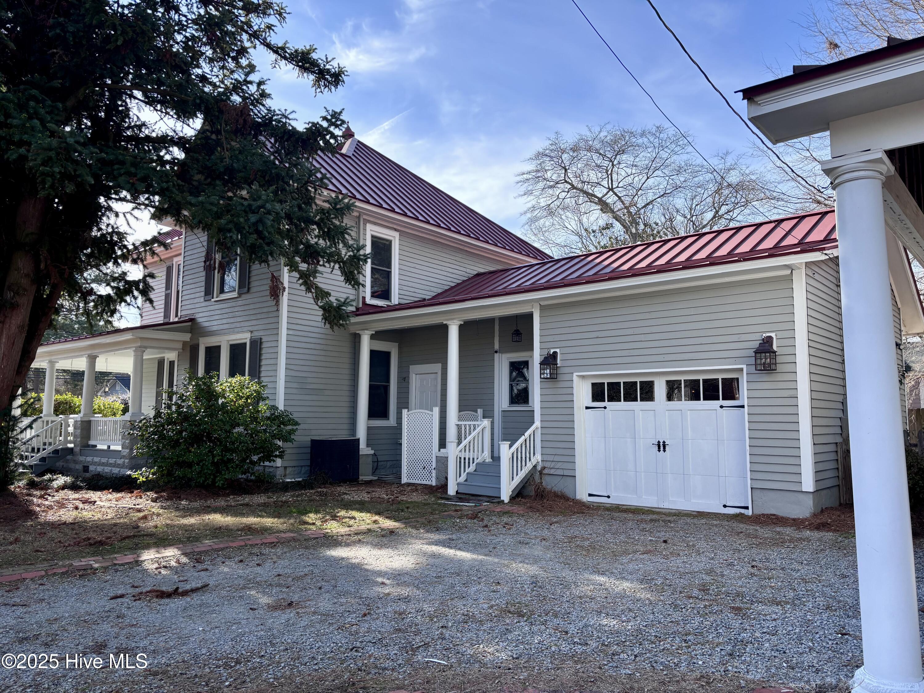 300 West Main Street Murfreesboro, NC 27855 - Photo 80 of 97 Driveway to Garage/ManCave