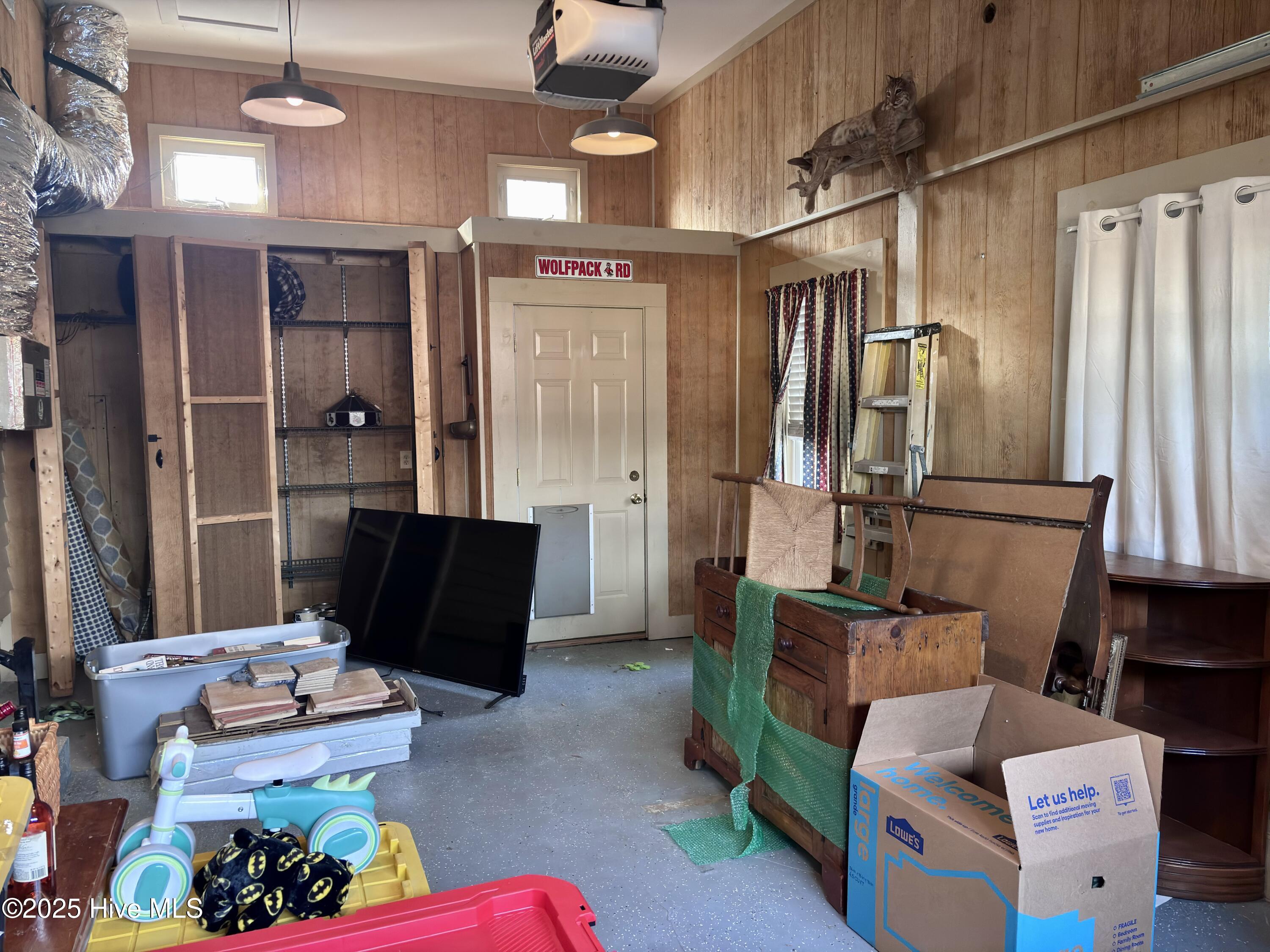 300 West Main Street Murfreesboro, NC 27855 - Photo 82 of 97 Garage/ManCave
