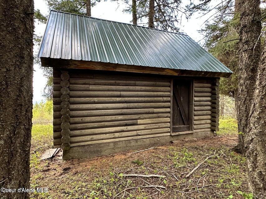 10-acres Bill Morris Road Plummer, ID 83851 - Photo 6 of 19 Side of Dry Cabin