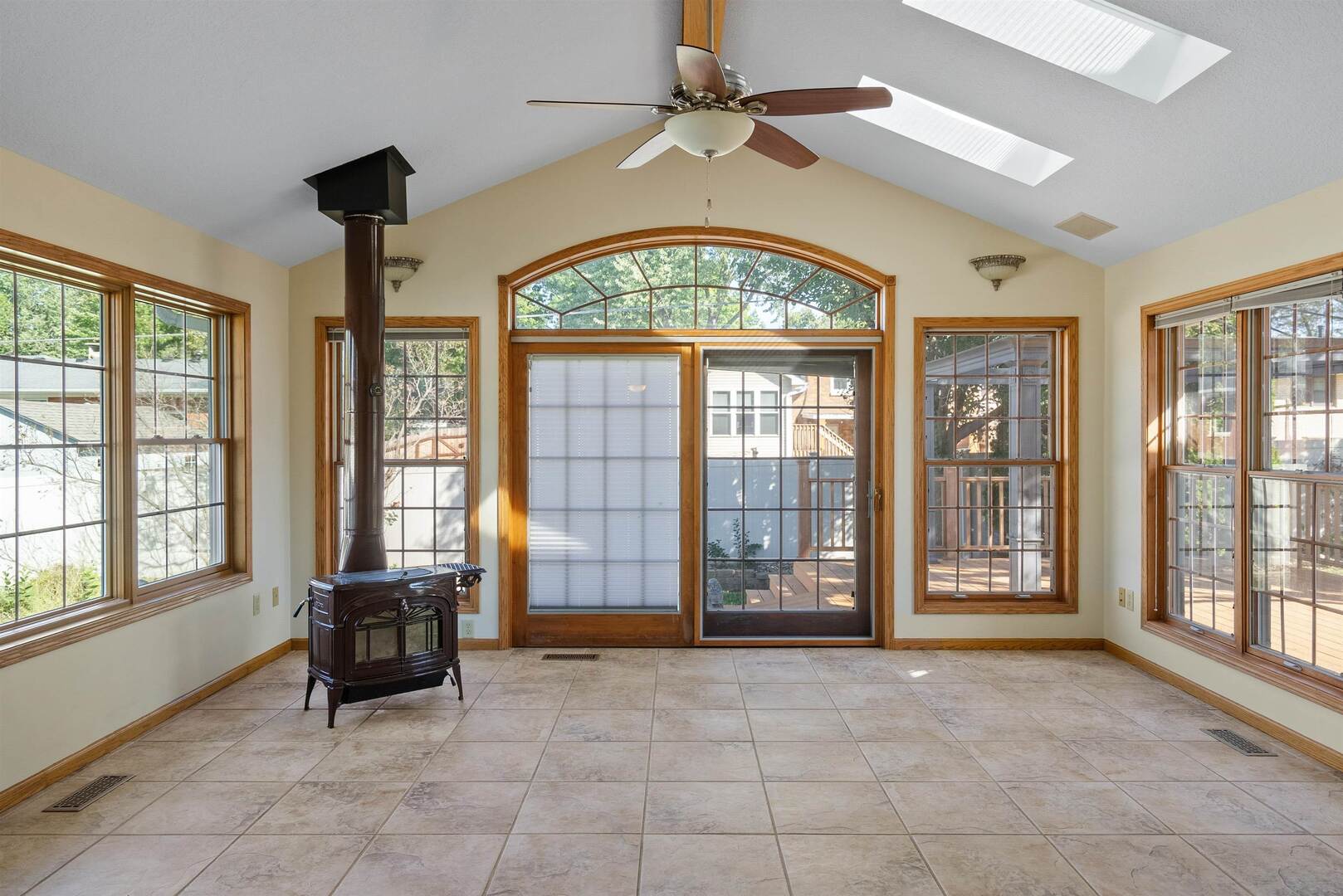 306 13th Avenue Dewitt, IA 52742 - Photo 15 of 56